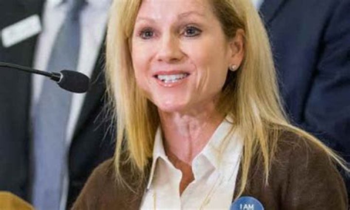 Cindy Gruden: The Woman Behind the Coach