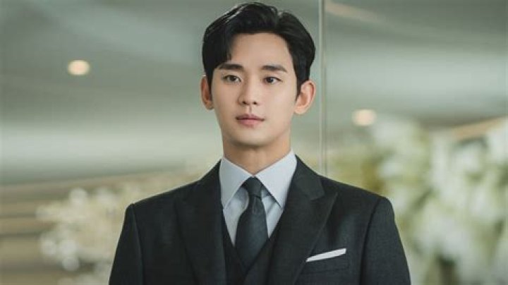 Kim Soo-hyun: The Versatile Star of Korean Entertainment