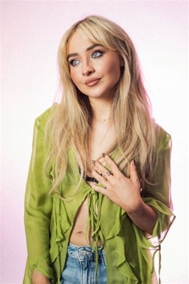 Sabrina Carpenter's Weight: The Journey of a Rising Star